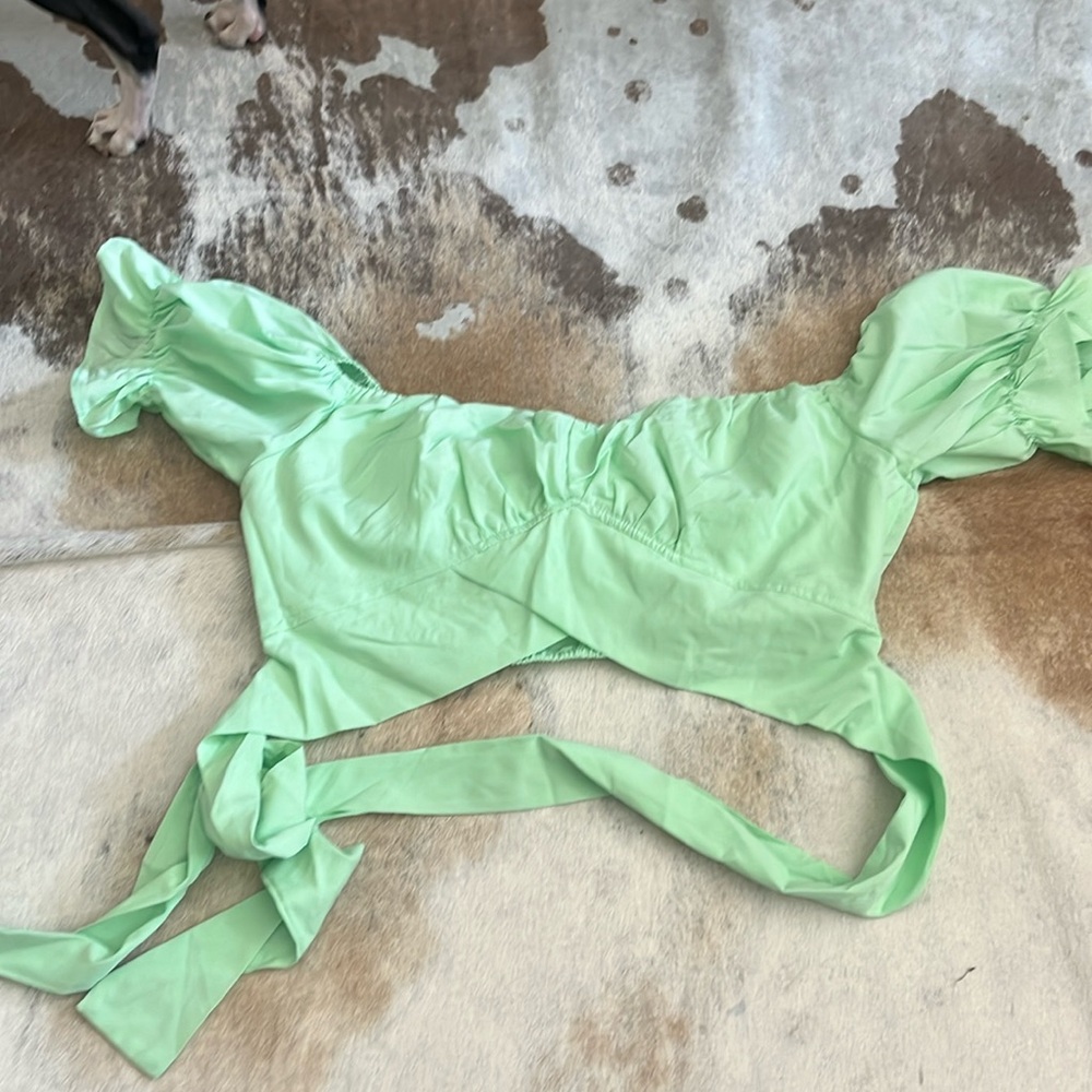 Green tie crop top size s
